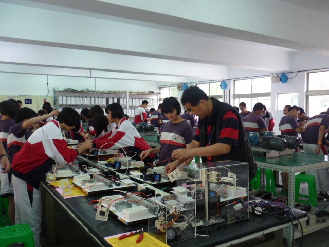 職群試探(電機科),開新視窗