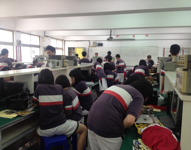 資訊科介紹及試探,開新視窗