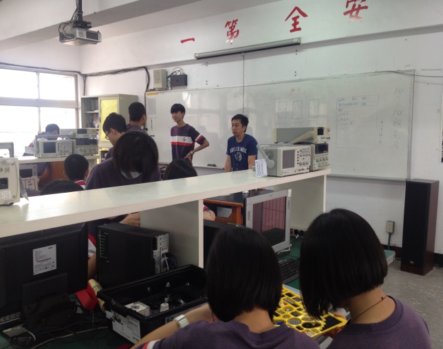 資訊科介紹及試探,開新視窗