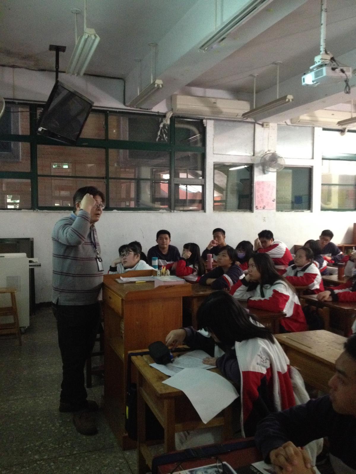 職業試探課程(資訊科),開新視窗