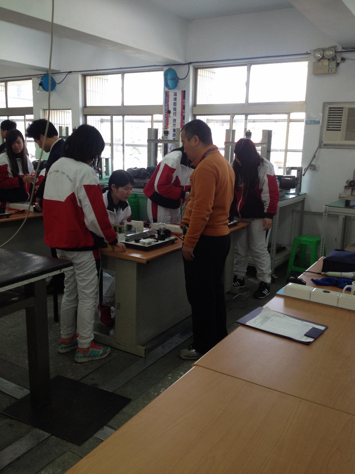 職業試探課程(資料科),開新視窗