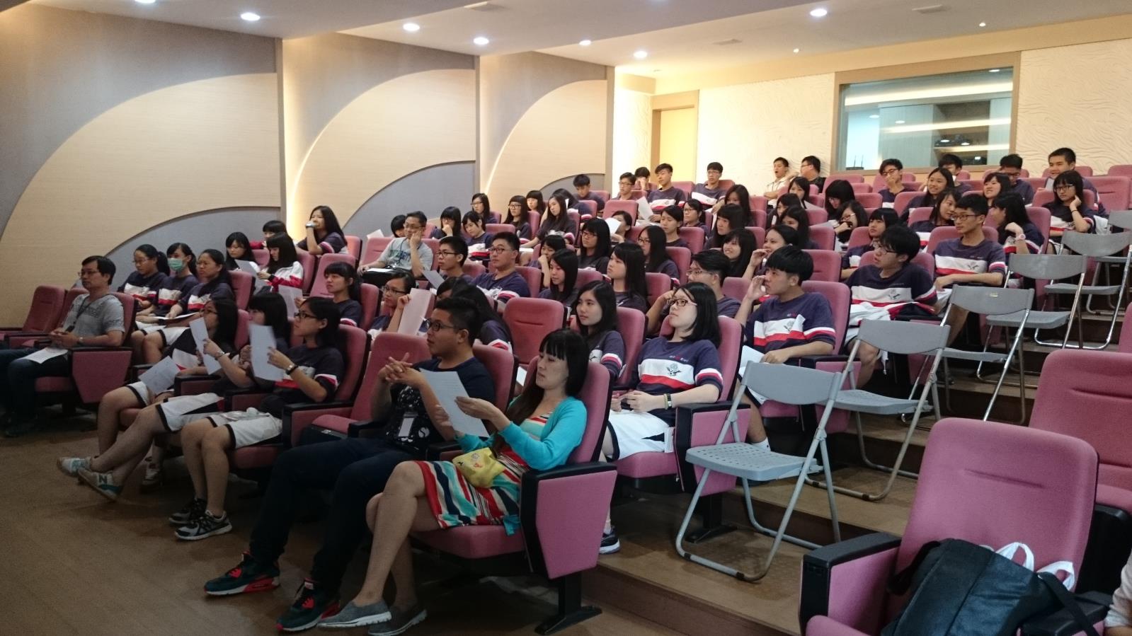 綜高選課說明會照片,開新視窗