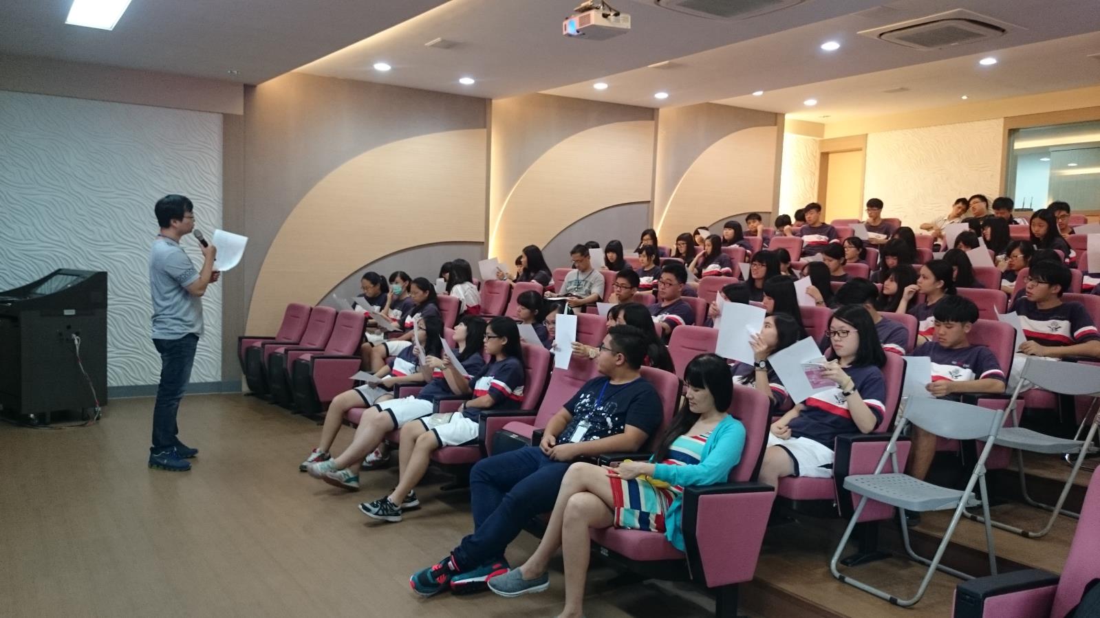 綜高選課說明會照片,開新視窗