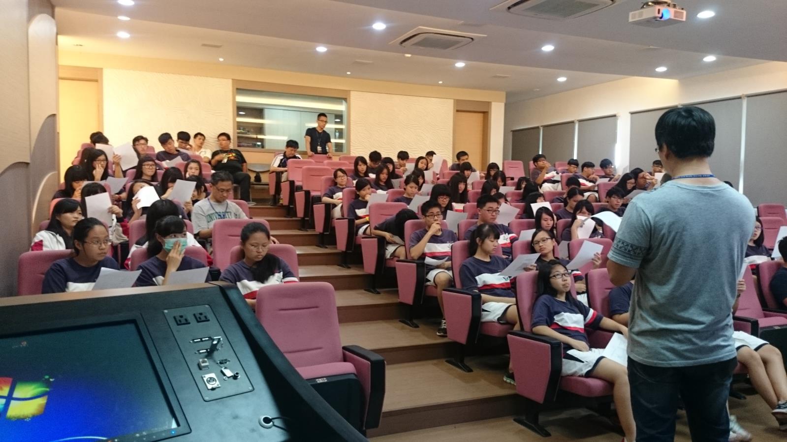 綜高選課說明會照片,開新視窗