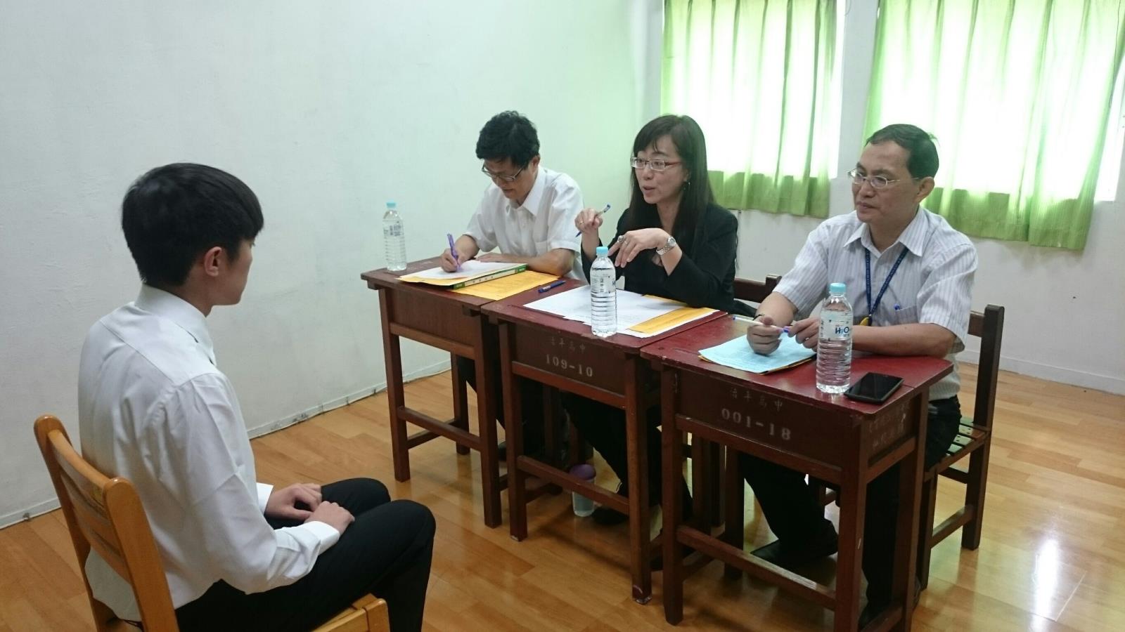 甄選入學模擬面試,開新視窗