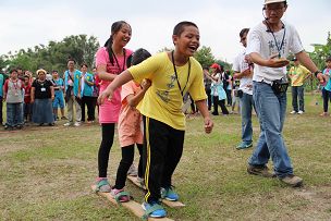 用愛心做朋友活動照片,開新視窗