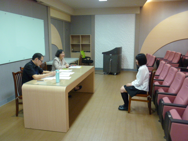 升大學模擬面試,開新視窗